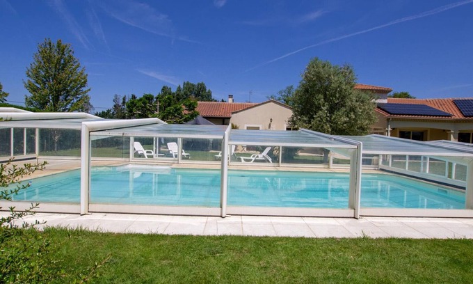 Bergerac Cottage | Gite Saint-Laurent-des-Vignes, 2 bedrooms, 6 persons