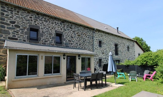 Valuejols Cottage | Gite Valuéjols, 3 bedrooms, 6 persons
