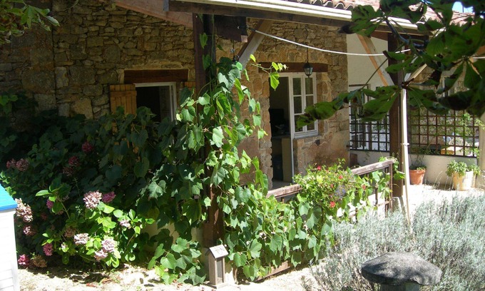 Lacapelle-Biron Cottage | Gites de Peyrounou, Le Chêne, comfortable and spacious 4 bedroom gîte.