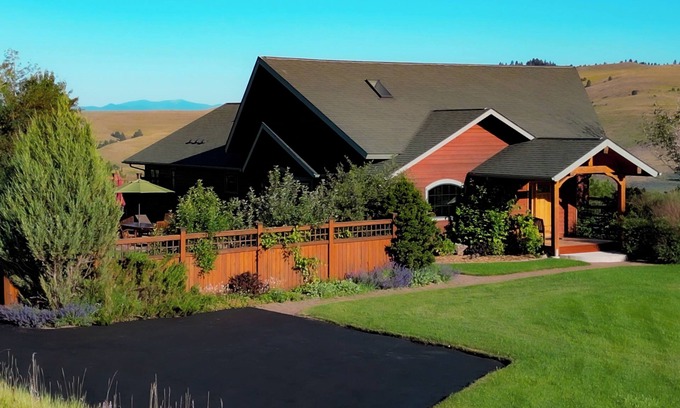 Missoula House | Glacier Getaway - True Vacation Home - Amazing Vistas