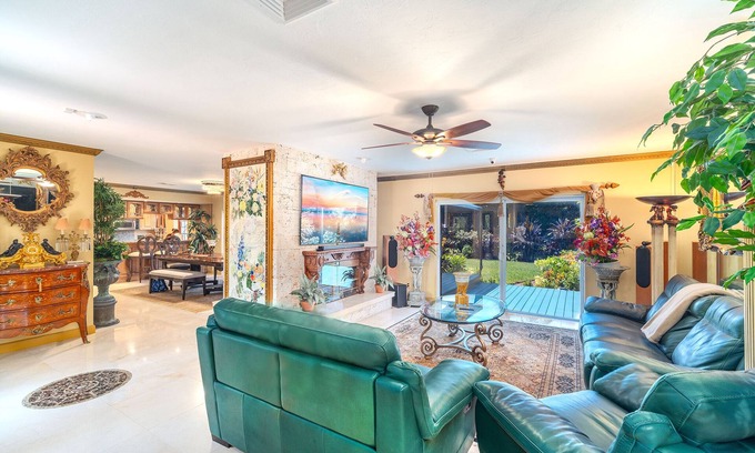 New Town House | Glamorous 3BDR/2BA Home in Key West
