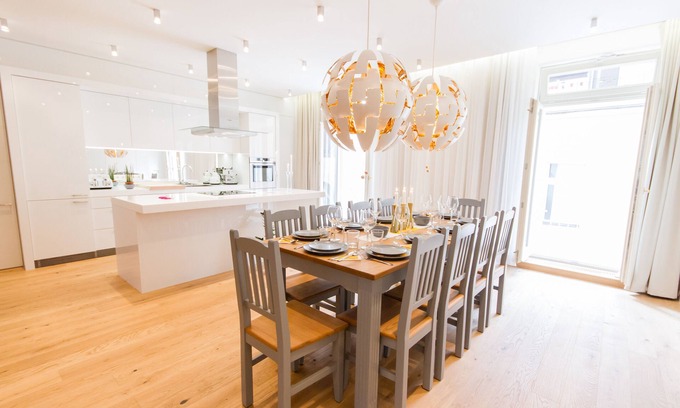 Nove Mesto Apartment | Glamour Excellent F 4-Bedrooms, 4-Bathrooms, Balcony apartment (Prague Old Town)
