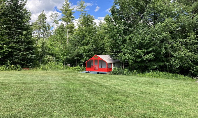 North River Cabin | GLAMP SUZANNE: CANVAS CABIN ON PRETTY ADIRONDACK FARM OFFERS PRIVACY AND VIEWS