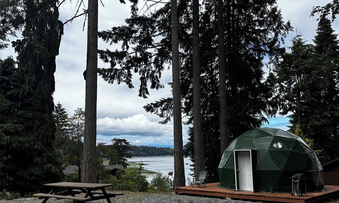 Lacey RV Rental | Glamping near Tolmie State Park