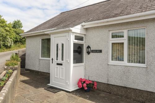 Rhyd-y-clafdy House | Glan Awel