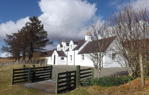 Achachork House | Glen Osdale