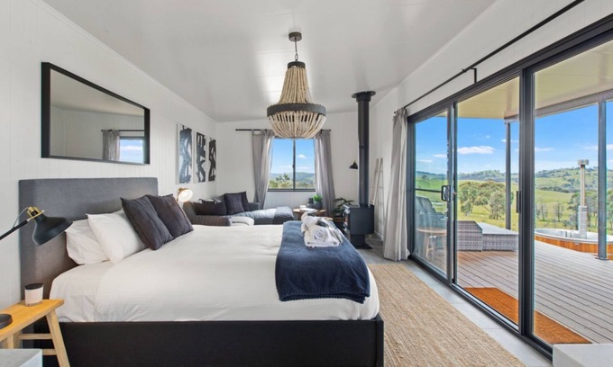 Windeyer Apartment | Glenayr Farm - Studio Villa - Merlot