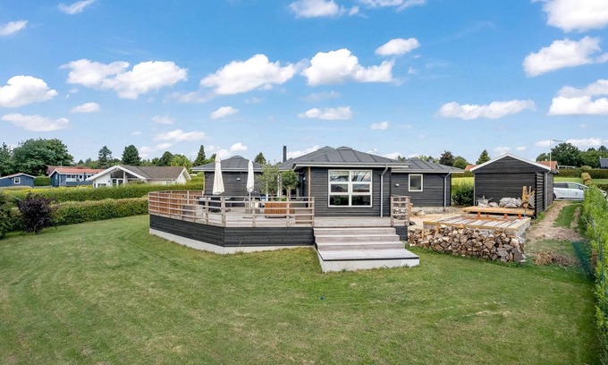 Bog By House | "Glenda" - 2.1km from the sea by Interhome