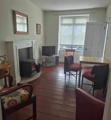 Glengarriff Apartment | Glengarriff Village Center Apartment 2 Main Street