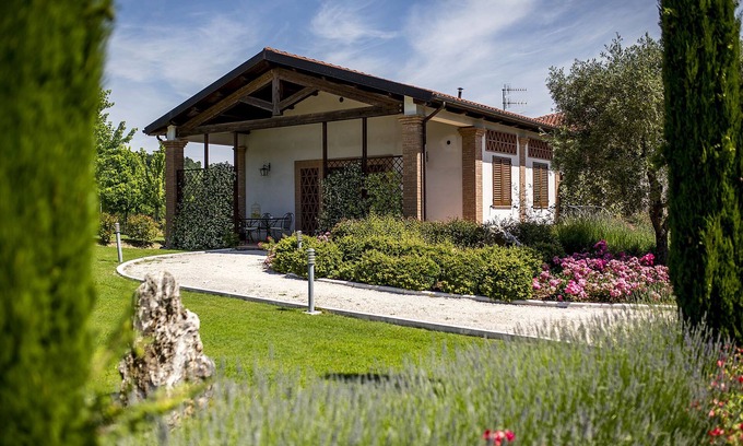 Crocemaroggia Other | Glicine Apartment in Farmhouse with garden and swimming pool