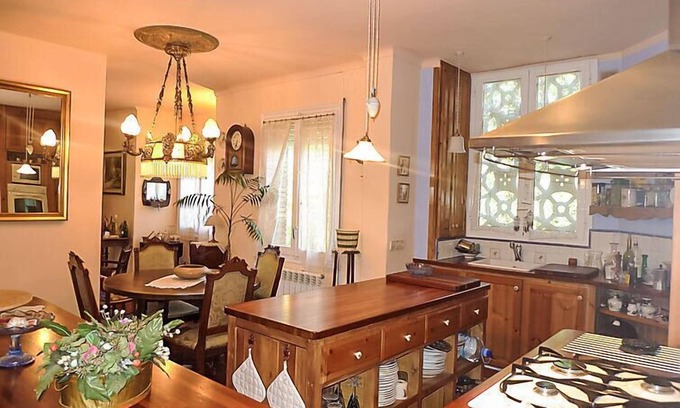 Olot House | Global Olot - By Global Rental Holidays 7017