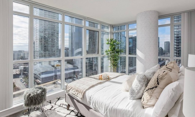 CityPlace Condo | GLOBALSTAY. Elegance Green 12 Floor 2bd 2bath. Balcony