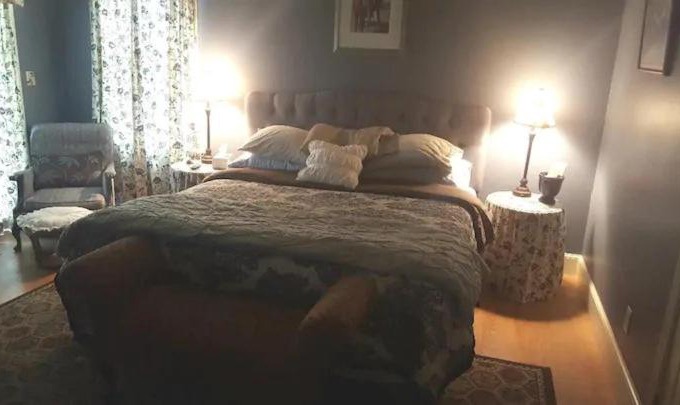 Gloucester House | Gloucester House with Sea View