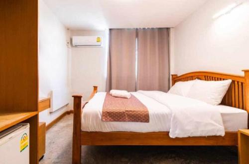 Chana Songkhram Apartment | GO INN Khaosan The Grand Palace Bangkok