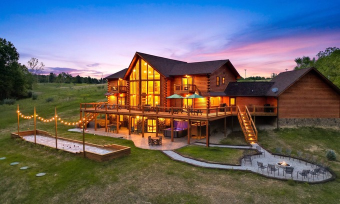 Logan Cabin | Golden Acres Lodge - 40 acres, trails, theater, pond, bocce, hot tub, starlink