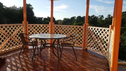 Castara Villa | Golden Apple Cottage