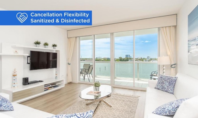 Sunny Isles Beach Apartment | Golden Bay 503