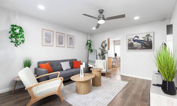 Golden Hill Apartment | Golden Hill Hideaway: Stylish, Central, and Cozy