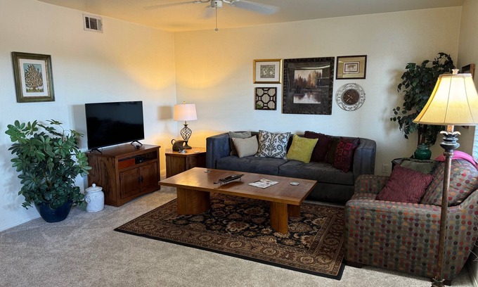 Mesquite Condo | Golden Mesa Retreat by Mesquite Vacation Rentals with Local Activity Discounts!