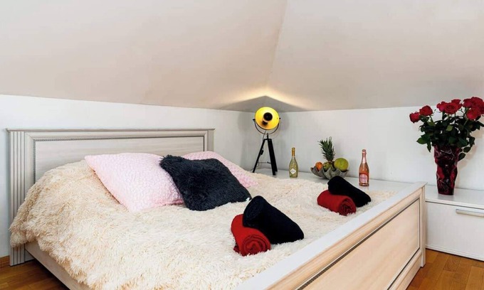 Smichov Apartment | Golden River Apartment
