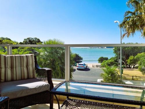 Gordons Bay Central Apartment | 'Goldwater on Beach' - 3 Bedroom Beachfront with Balcony & BBQ - Sleeps 6
