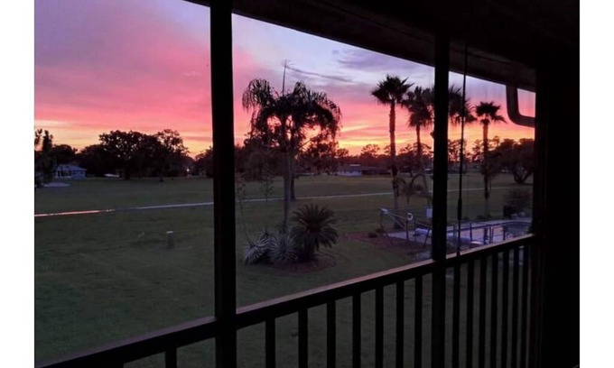 Sun 'N Lake Condo | Golf Course Beauty