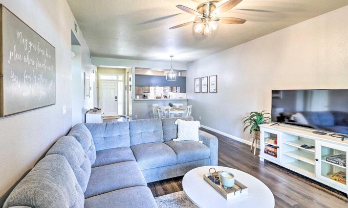 Arrowhead Ranch Apartment | Golf Course Views and Pool Access Glendale Condo!