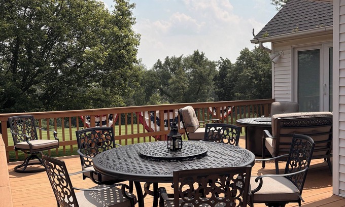 Apple River House | Golf Course Views & Family Fun – Large Apple Canyon Lake Vacation Home