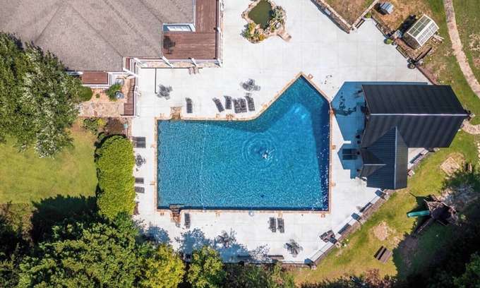 Ellijay Hotel | Golfside LARGE 2BR/2BA + Resort Pool Access
