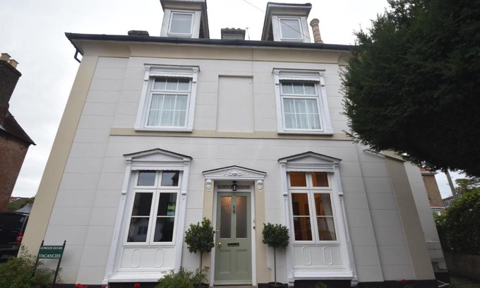 Wimborne Bed & Breakfast | Gordon House