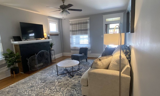Harrisburg - Hershey Apartment | Gorgeous, ,1st floor, well appointed, 1bedroom, fully furnished; WiFi/Laundry