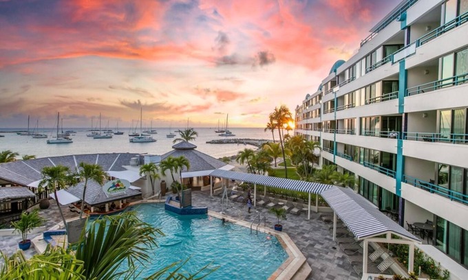 Pelican Key Condo | Gorgeous 2 Bedroom Beachfront Privately Owned Condo 4th Floor