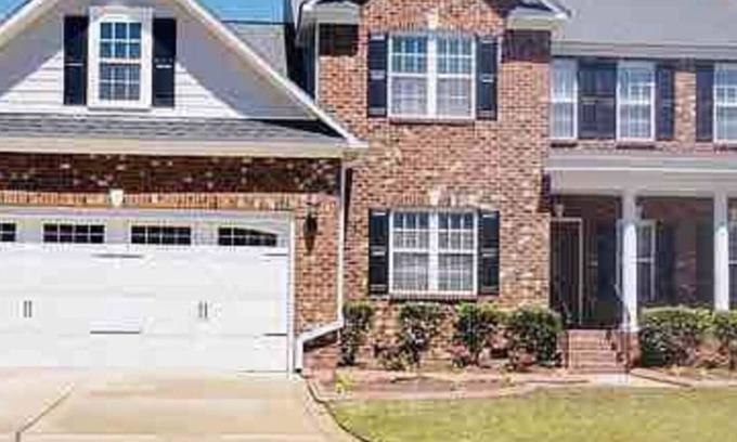 Cape Fear House | Gorgeous 4 bedroom Home! Close to Fort Bragg