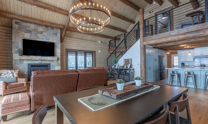 Alpine Northeast Cabin | Gorgeous Alpine Hollow -HotTub- 3 acres Perfect Location and Views