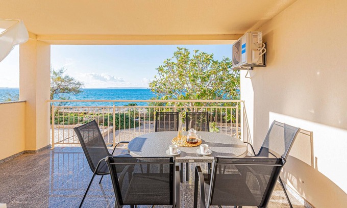 Kosljun Apartment | Gorgeous apartment in Kosljun with WiFi