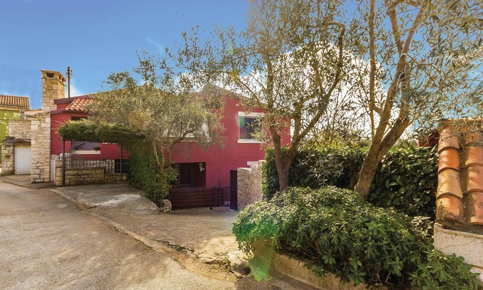 Kavran Apartment | Gorgeous apartment in Kavran with WiFi