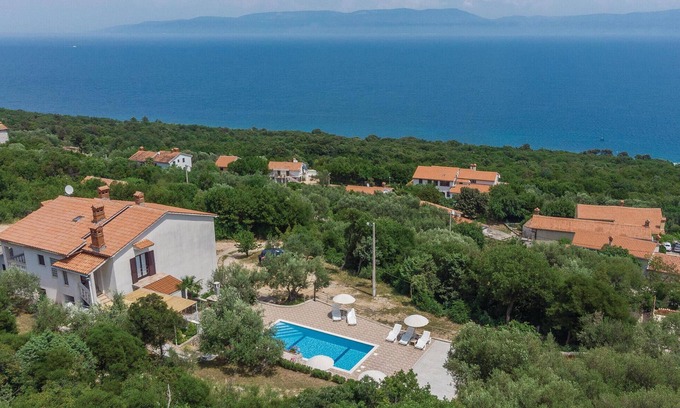 Ravni Apartment | Gorgeous apartment in Labin with WiFi