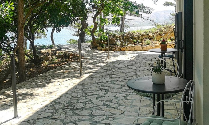 Bosana Apartment | Gorgeous apartment in Novalja