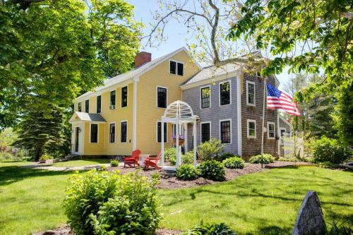 West Barnstable House | Gorgeous Cape Cod Mansion With Spa Near Beach