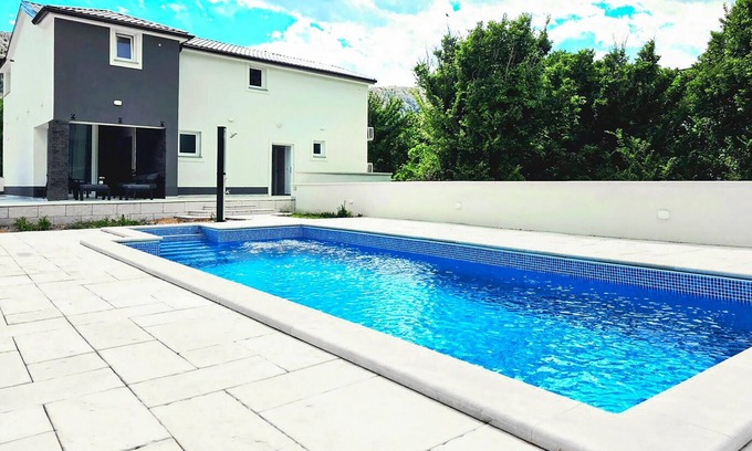 Jurandvor House | Gorgeous home in Baska