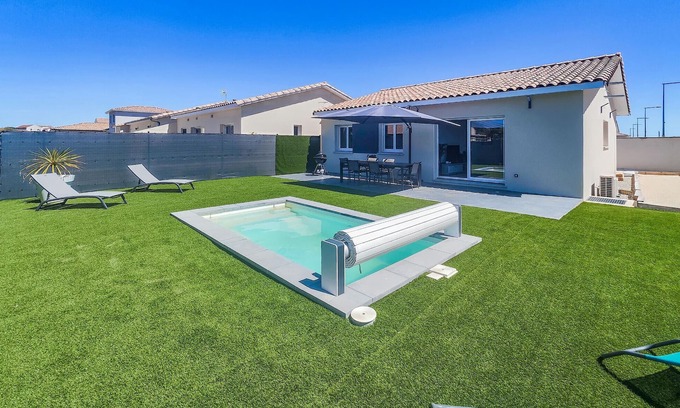 Bassan House | Gorgeous home in Bassan