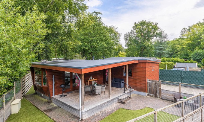 Erm House | Gorgeous home in Erm with WiFi