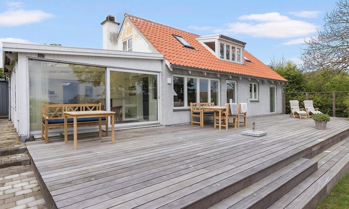 Gudhjem House | Gorgeous home in Gudhjem with WiFi