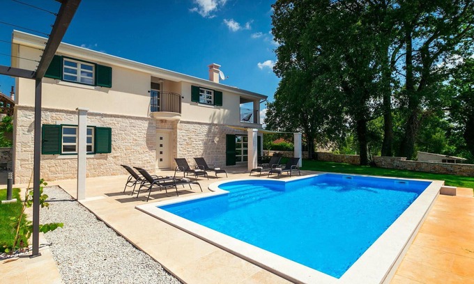 Baderna House | Gorgeous home in Porec