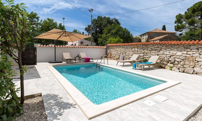 Buici House | Gorgeous home in Porec with WiFi