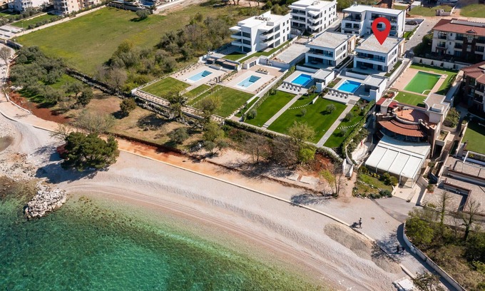 Zidarici House | Gorgeous home in Zidarici with kitchen