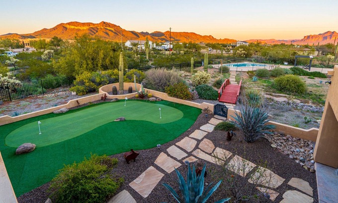 East Mesa House | Gorgeous Home W/ Pool & Incredible Views!