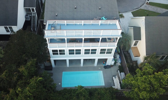 Old Village House | Gorgeous house w/ Pool, 5 min from beach