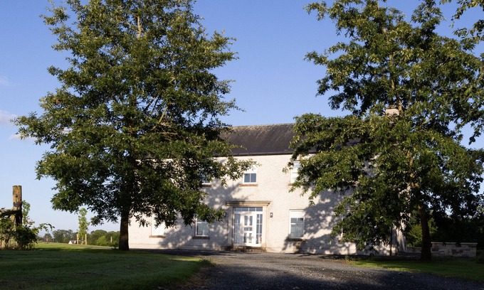Kildare House | Gorgeous Kildare Country House just 30 minutes to Dublin City and Airportn
