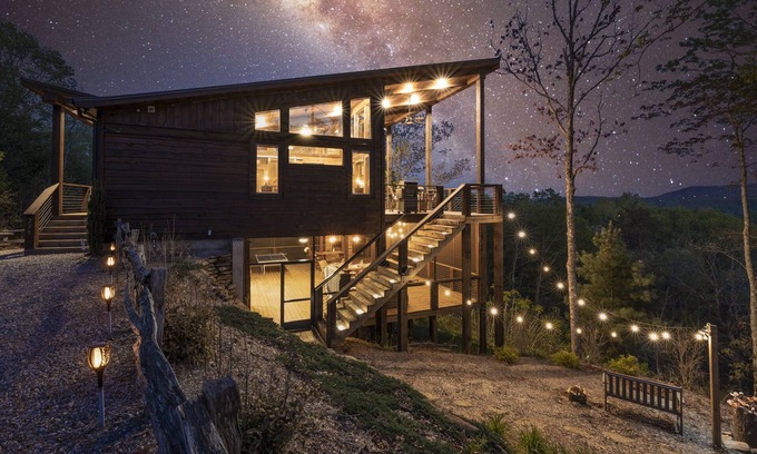Blue Ridge Cabin | Gorgeous Modern Cabin w/Best Mountain Views in Blue Ridge! Hot Tub! Relaxation!